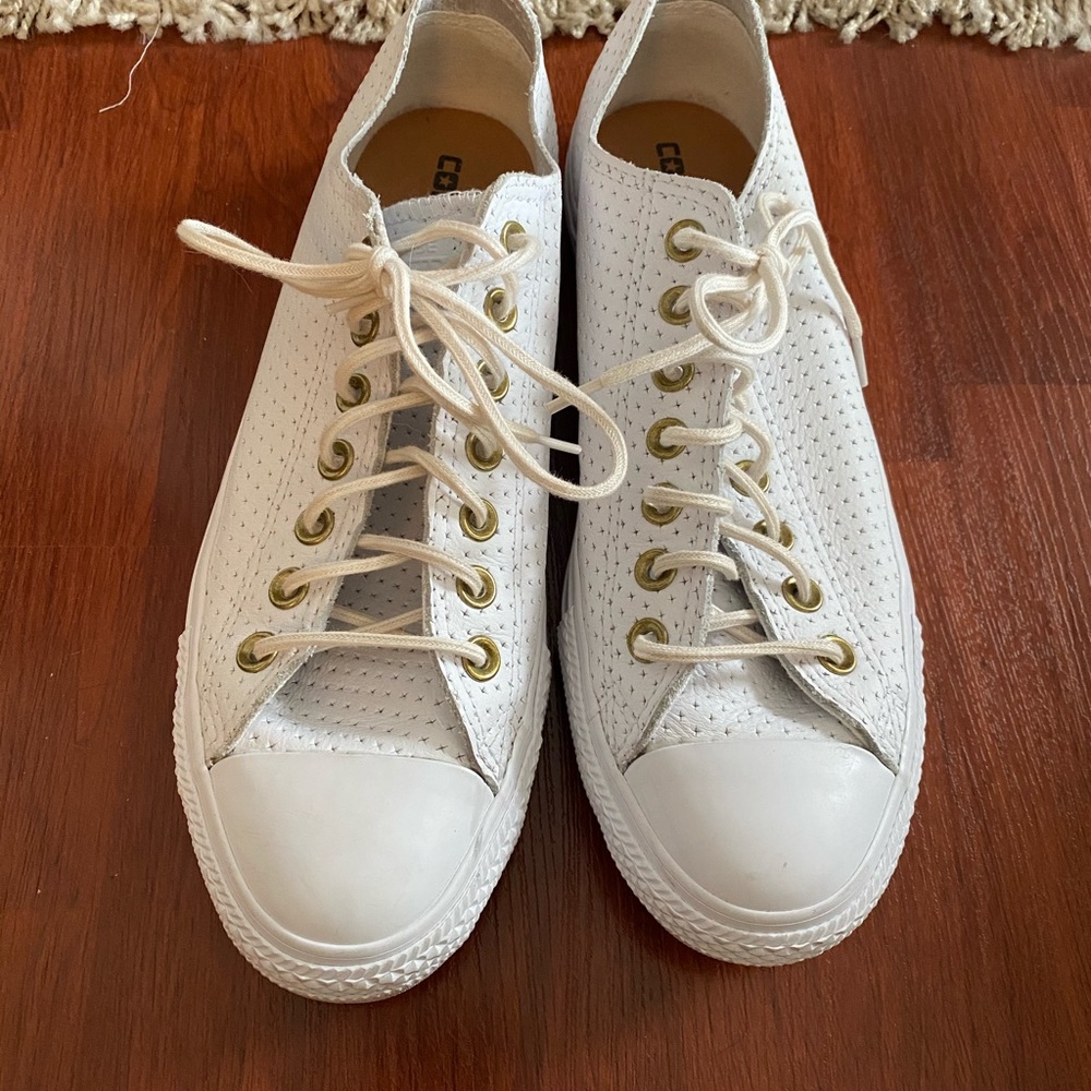 Converse - Picture 2 of 4